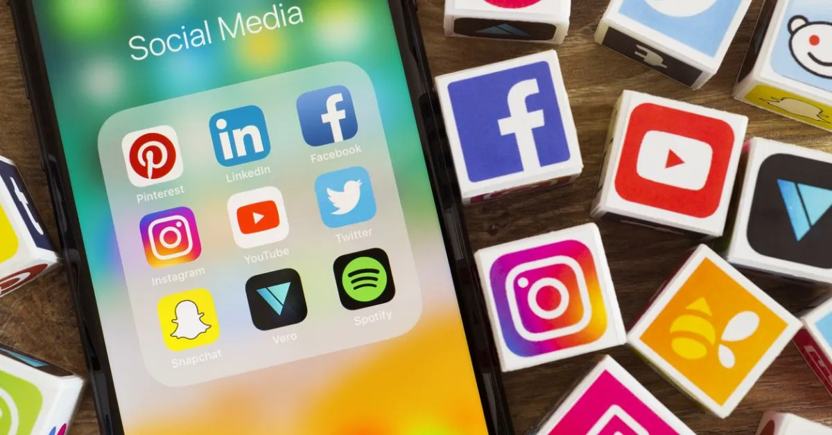 Images of social media apps on a phone